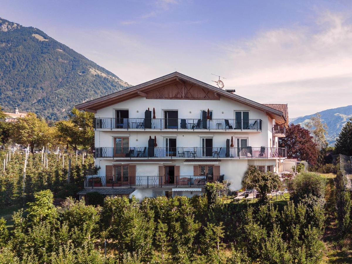 Garni Hotel Walburg Тироло Экстерьер фото